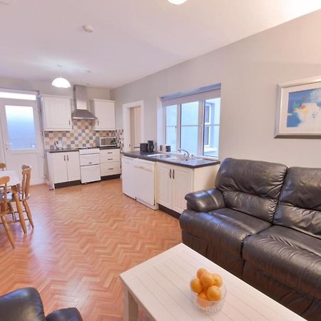 להינץ' Ocean Breeze Apartment מראה חיצוני תמונה